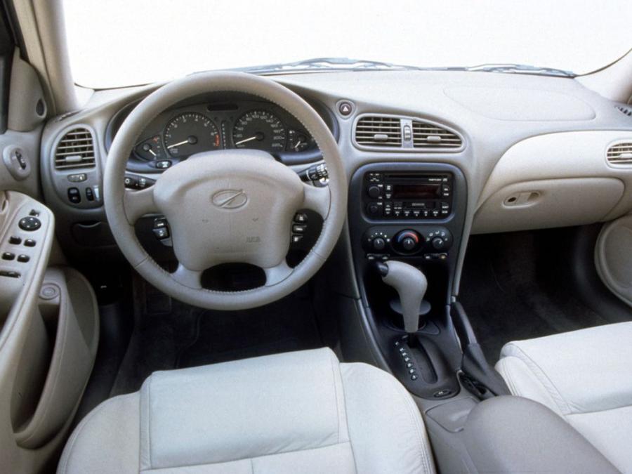  Chevrolet Alero 1999 года  (фото 6 из 14)